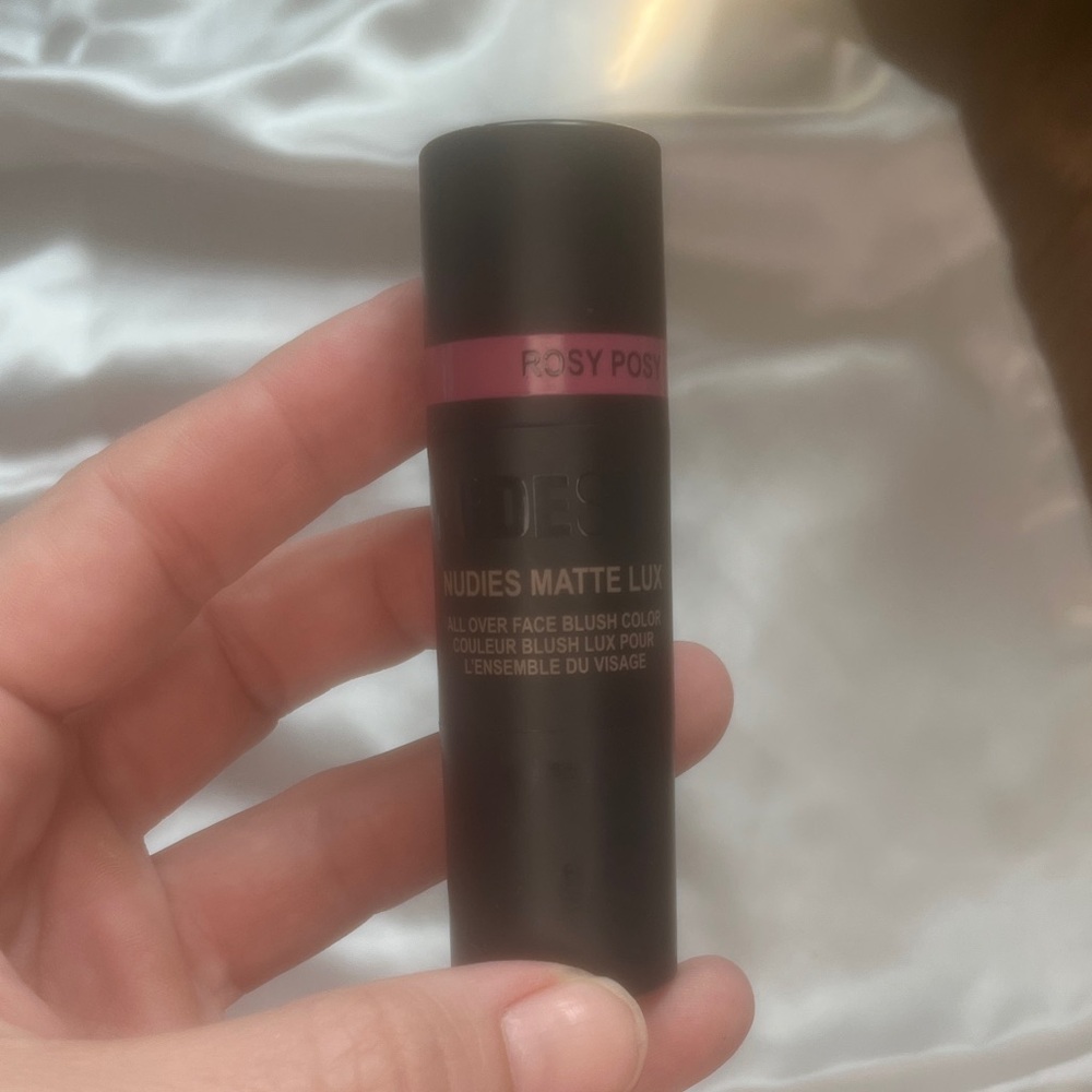 NUDESTIX Rosy Posy Matte Blush Stick